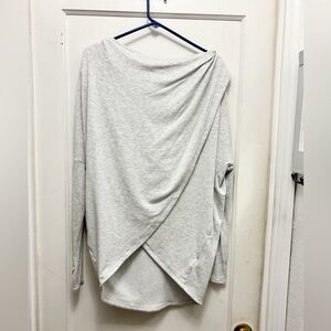 Athleta Purana Wrap Heathered Gray
Size Extra Small